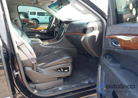 2017 Cadillac Escalade Esv Luxury z USA, uszkodzony, nr VIN 1GYS3HKJ2HR380674